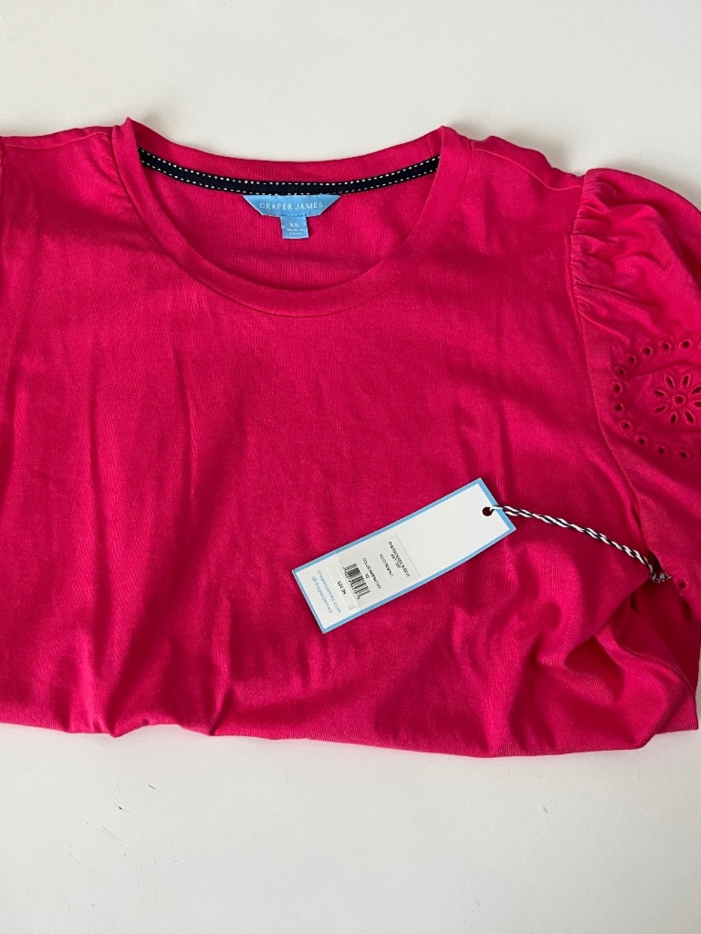 Draper James Eyelet Sleeve Shirt ! NWT! Never been worn ! Size XS